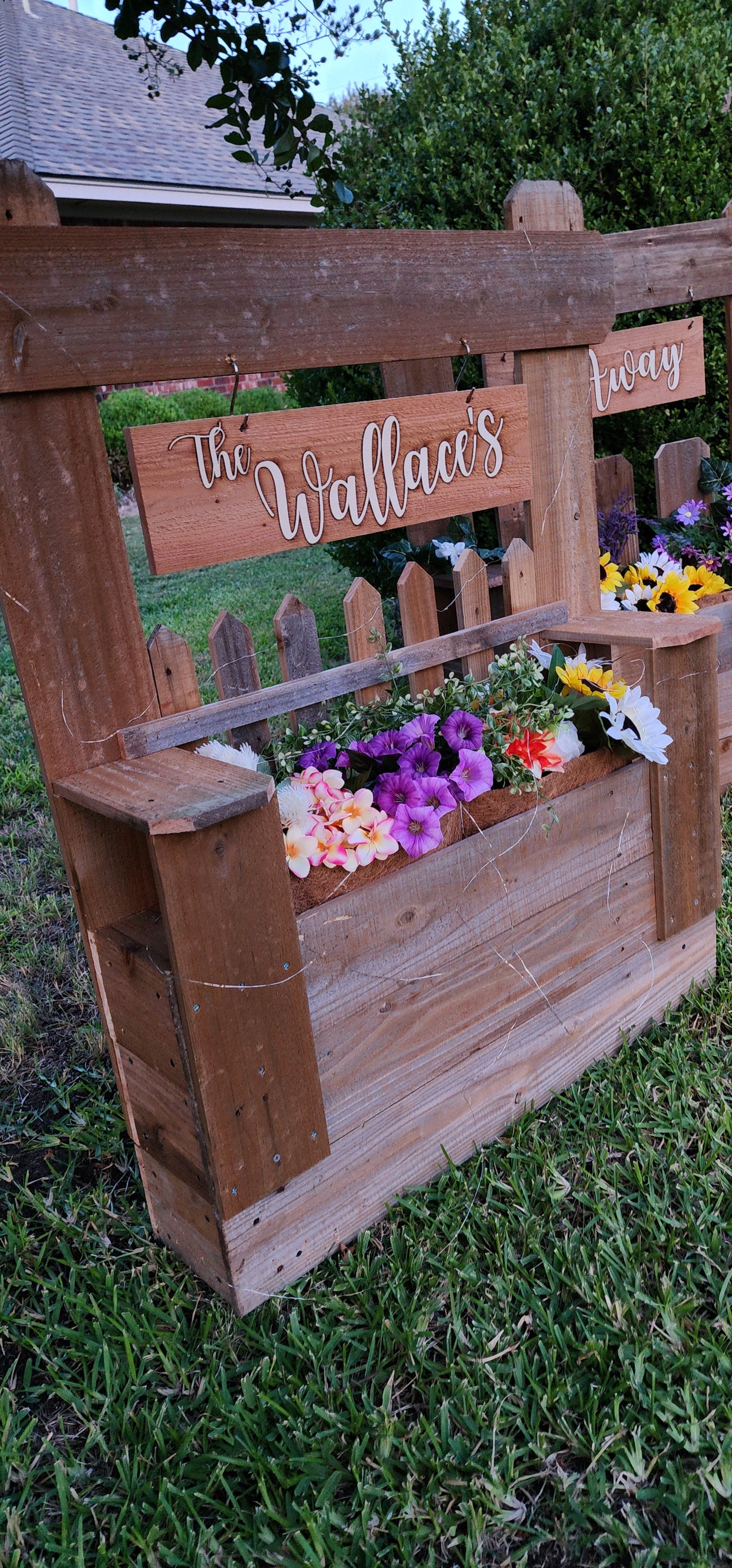 Rustic Cedar Planter **FINAL PAYMENT AFTER DEPOSIT** | Custom Cedar Garden Planter with Optional Sign (Copy)